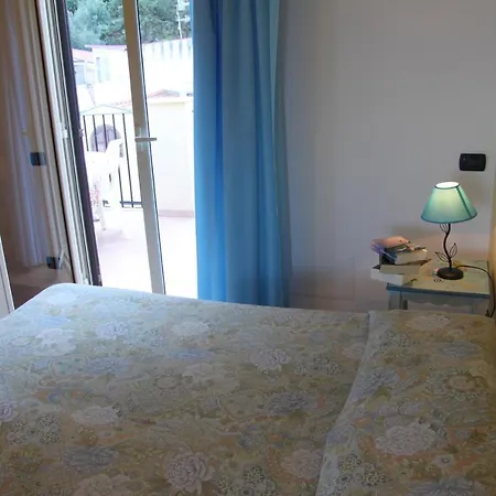 Studio Apartment In Central Location With Unparalleled View Of The Unesco Duomo * Cefalù